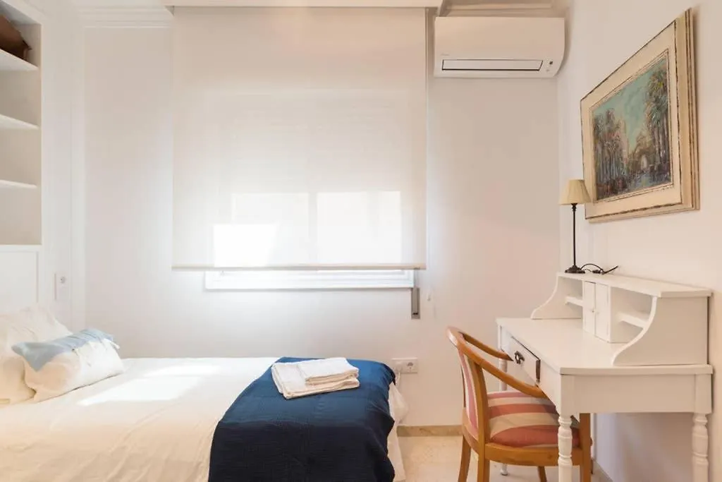 Tgh/ Malaga Soho Centro 아파트 0*,